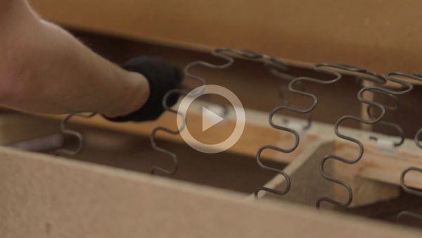 ¿Cómo hacemos los sofás HJORT KNUDSEN?