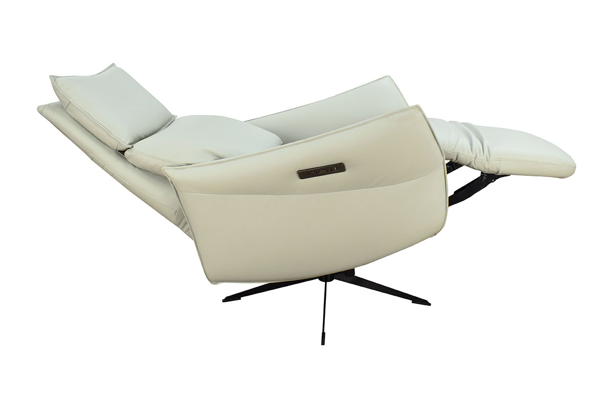 Butaca relax de piel con base giratoria