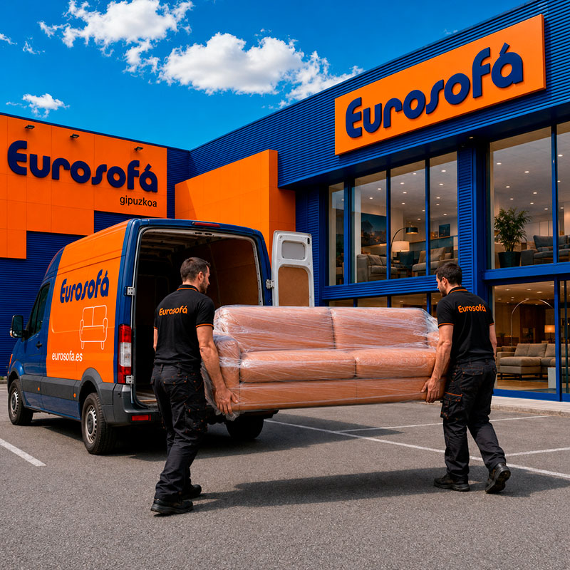 Sofá preparado para su transporte y entrega
