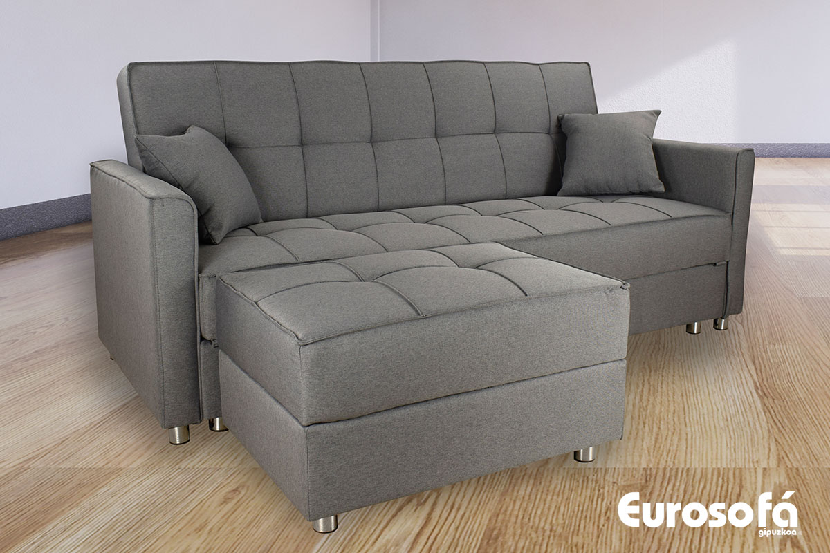 Sofá cama con configuración compacta para espacios pequeños